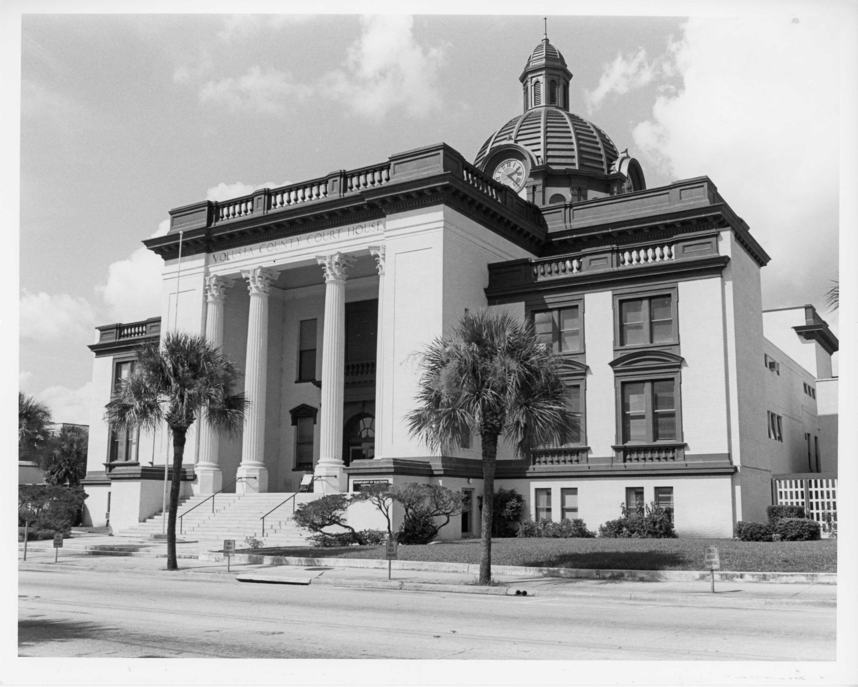 120 W Indiana Ave_Courthouse_1987_Historic Photos