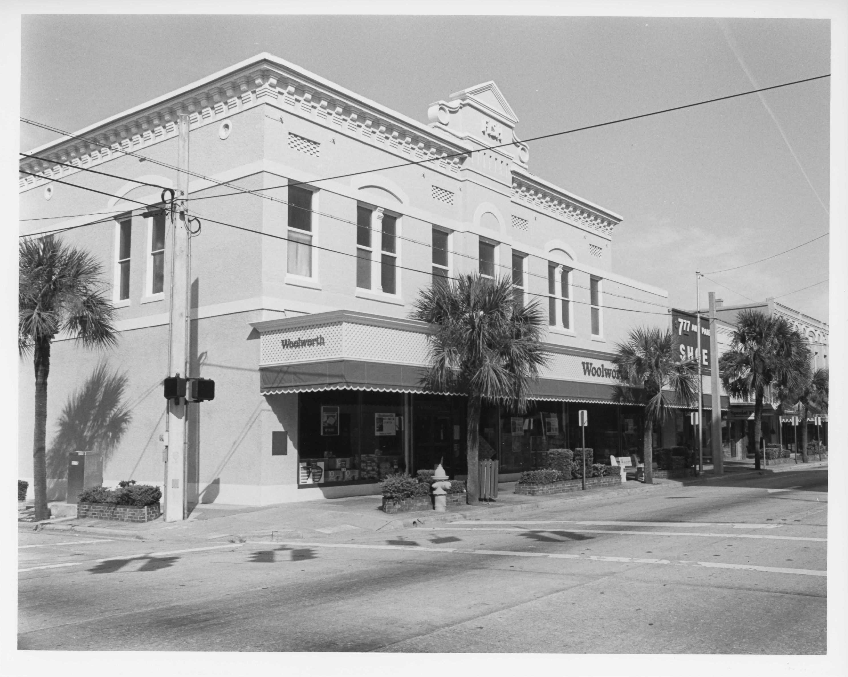 100 S Woodland Ave_Fish Bldg_1987_Historic Photos